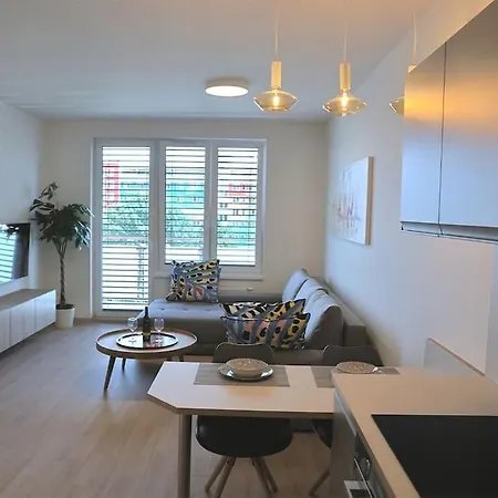 Luxury 2 Nr4 By Bratislavatrip Apartment *